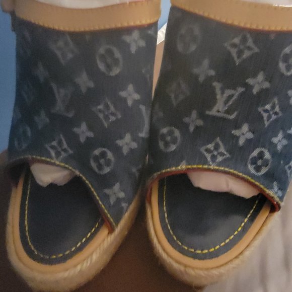 Louis Vuitton wedges - Picture 5 of 7